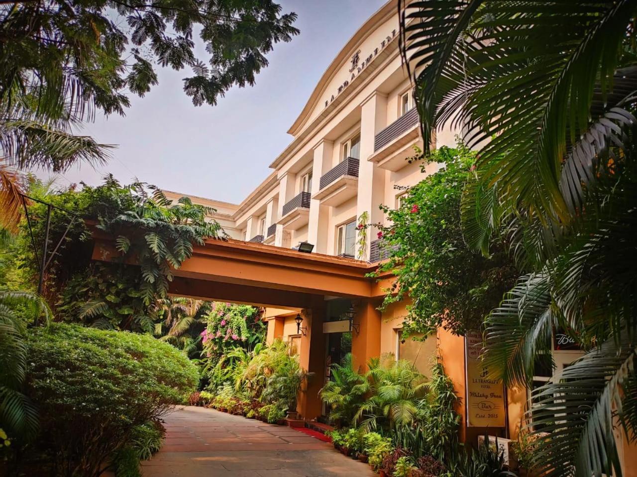 La Franklin Hotel Bhubaneswar Zewnętrze zdjęcie