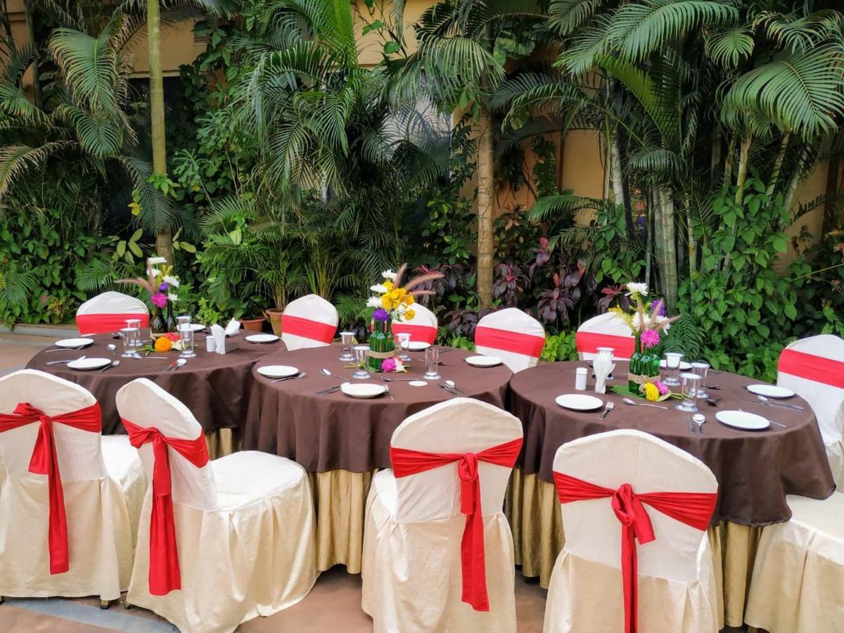 La Franklin Hotel Bhubaneswar Zewnętrze zdjęcie